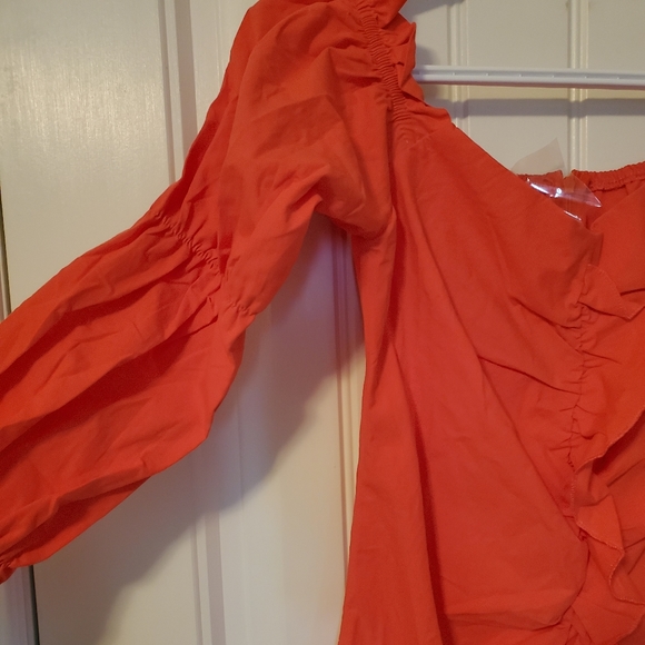 Off shoulder coral dress - Picture 2 of 2